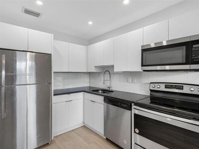 615 NE 26th Street, Wilton Manors, FL 33305