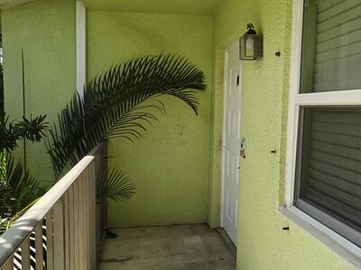 111 Lake Avenue, Lake Worth Beach, FL 33460