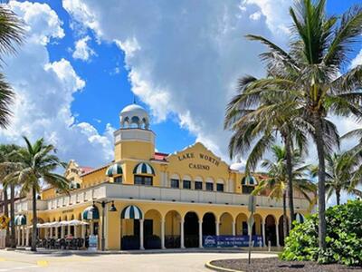 111 Lake Avenue, Lake Worth Beach, FL 33460