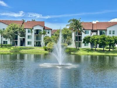 401 Villa Circle, Boynton Beach, FL 33435