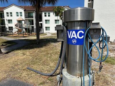 401 Villa Circle, Boynton Beach, FL 33435