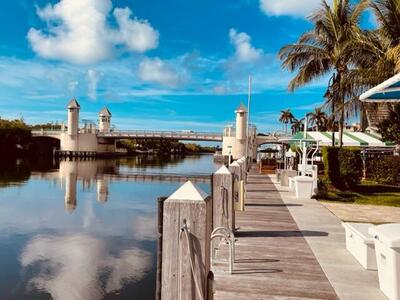 401 Villa Circle, Boynton Beach, FL 33435