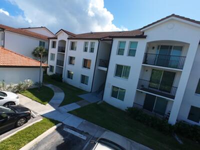 401 Villa Circle, Boynton Beach, FL 33435