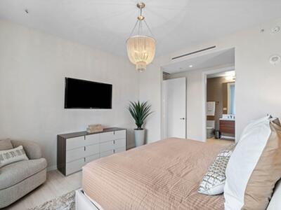 200 SE Mizner Boulevard, Boca Raton, FL 33432