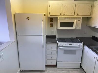 400 Village Green Circle W, Palm Springs, FL 33461