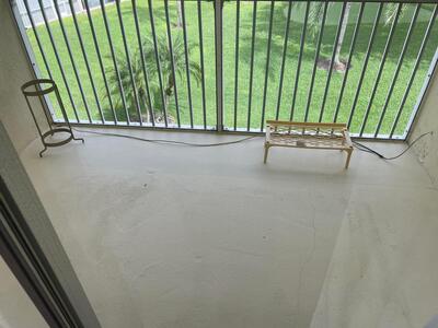 400 Village Green Circle W, Palm Springs, FL 33461