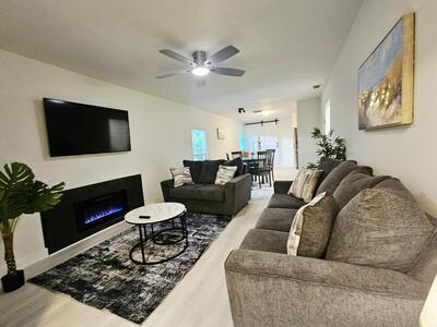 719 Briggs Street, West Palm Beach, FL 33405