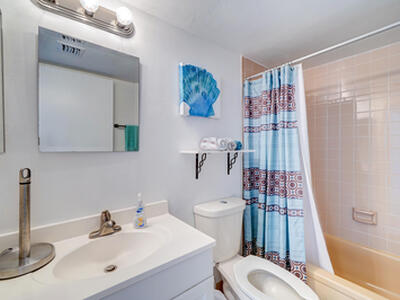 7620 NW 18th Street, Margate, FL 33063