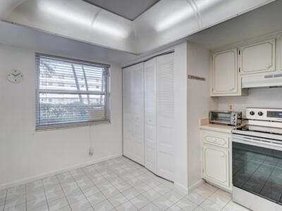 7620 NW 18th Street, Margate, FL 33063