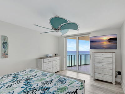 5420 N Ocean Drive, Singer Island, FL 33404