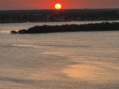 5420 N Ocean Drive, Singer Island, FL 33404