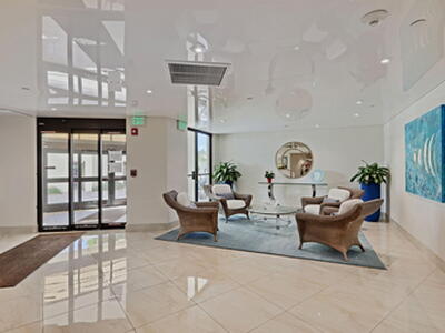 5420 N Ocean Drive, Singer Island, FL 33404