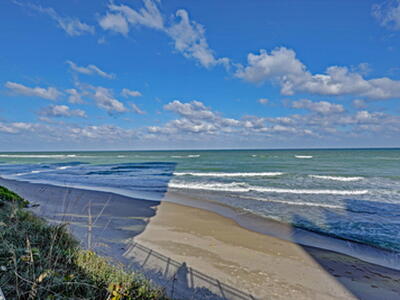 5420 N Ocean Drive, Singer Island, FL 33404