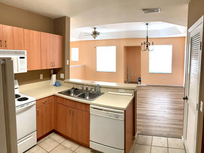 1901 Belmont Place, Boynton Beach, FL 33436