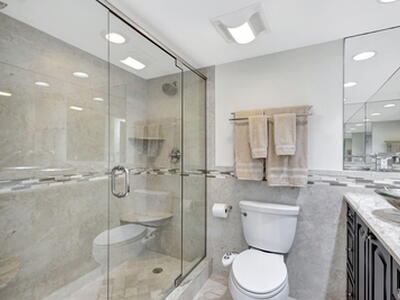 5420 N Ocean Drive, Singer Island, FL 33404