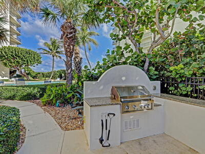 5420 N Ocean Drive, Singer Island, FL 33404