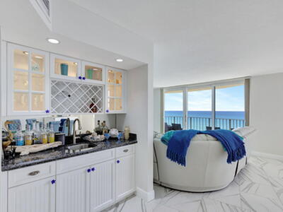 5420 N Ocean Drive, Singer Island, FL 33404