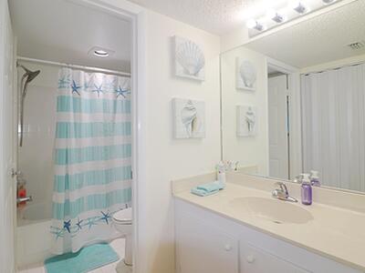 133 Lakes End Drive, Fort Pierce, FL 34982