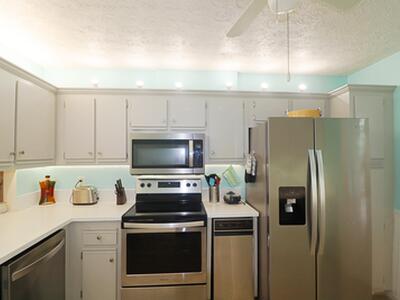 133 Lakes End Drive, Fort Pierce, FL 34982