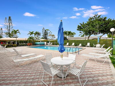 1131 Violet Terrace, Delray Beach, FL 33445