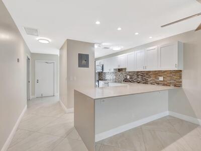 1131 Violet Terrace, Delray Beach, FL 33445