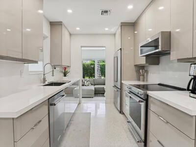 1004 Langer Way, Delray Beach, FL 33483