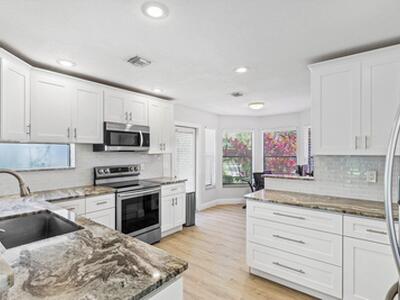 10581 Mendocino Lane, Boca Raton, FL 33428