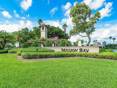 10581 Mendocino Lane, Boca Raton, FL 33428