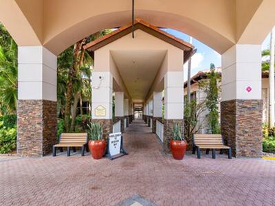 10581 Mendocino Lane, Boca Raton, FL 33428