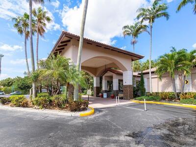 10581 Mendocino Lane, Boca Raton, FL 33428