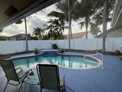 9707 Sun Pointe Drive, Boynton Beach, FL 33437