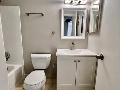 1766 Abbey Road, West Palm Beach, FL 33415