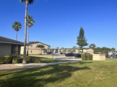 1766 Abbey Road, West Palm Beach, FL 33415