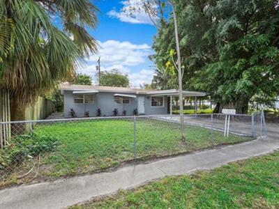 113 Phippen Waiters Road, Dania Beach, FL 33004