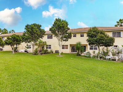 853 Imperial Lake Road, West Palm Beach, FL 33413