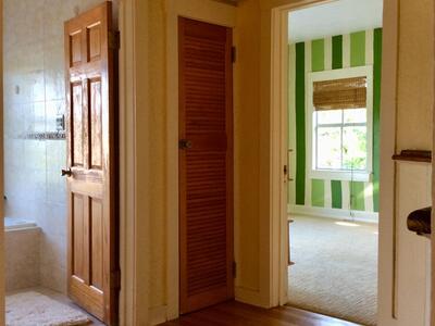 382 Ellamar Road, West Palm Beach, FL 33405