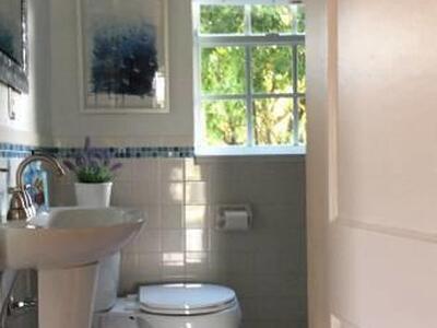 382 Ellamar Road, West Palm Beach, FL 33405