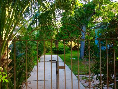 382 Ellamar Road, West Palm Beach, FL 33405