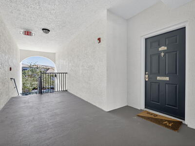 5301 Myrtlewood Circle E, Palm Beach Gardens, FL 33418