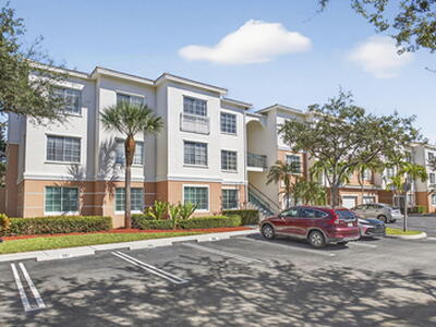 5301 Myrtlewood Circle E, Palm Beach Gardens, FL 33418