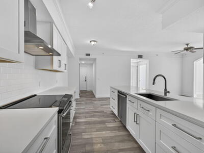 5301 Myrtlewood Circle E, Palm Beach Gardens, FL 33418