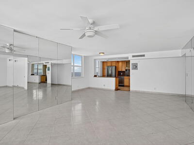 800 SE 20th Avenue, Deerfield Beach, FL 33441