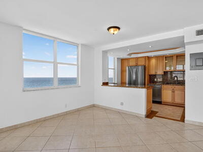 800 SE 20th Avenue, Deerfield Beach, FL 33441