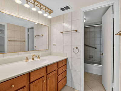 800 SE 20th Avenue, Deerfield Beach, FL 33441