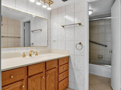 800 SE 20th Avenue, Deerfield Beach, FL 33441