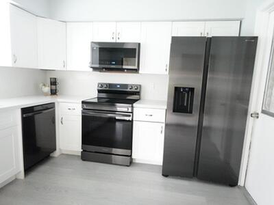 9740 Pecan Tree Drive, Boynton Beach, FL 33436