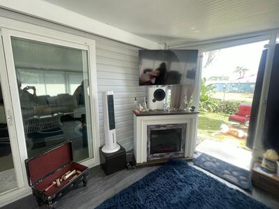 817 Sunglow Street, Boynton Beach, FL 33436