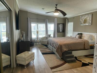 817 Sunglow Street, Boynton Beach, FL 33436