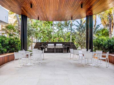 6365 Collins Avenue, Miami Beach, FL 33141