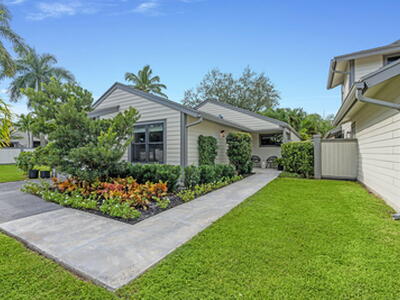 2474 Bedford Mews Drive, Wellington, FL 33414